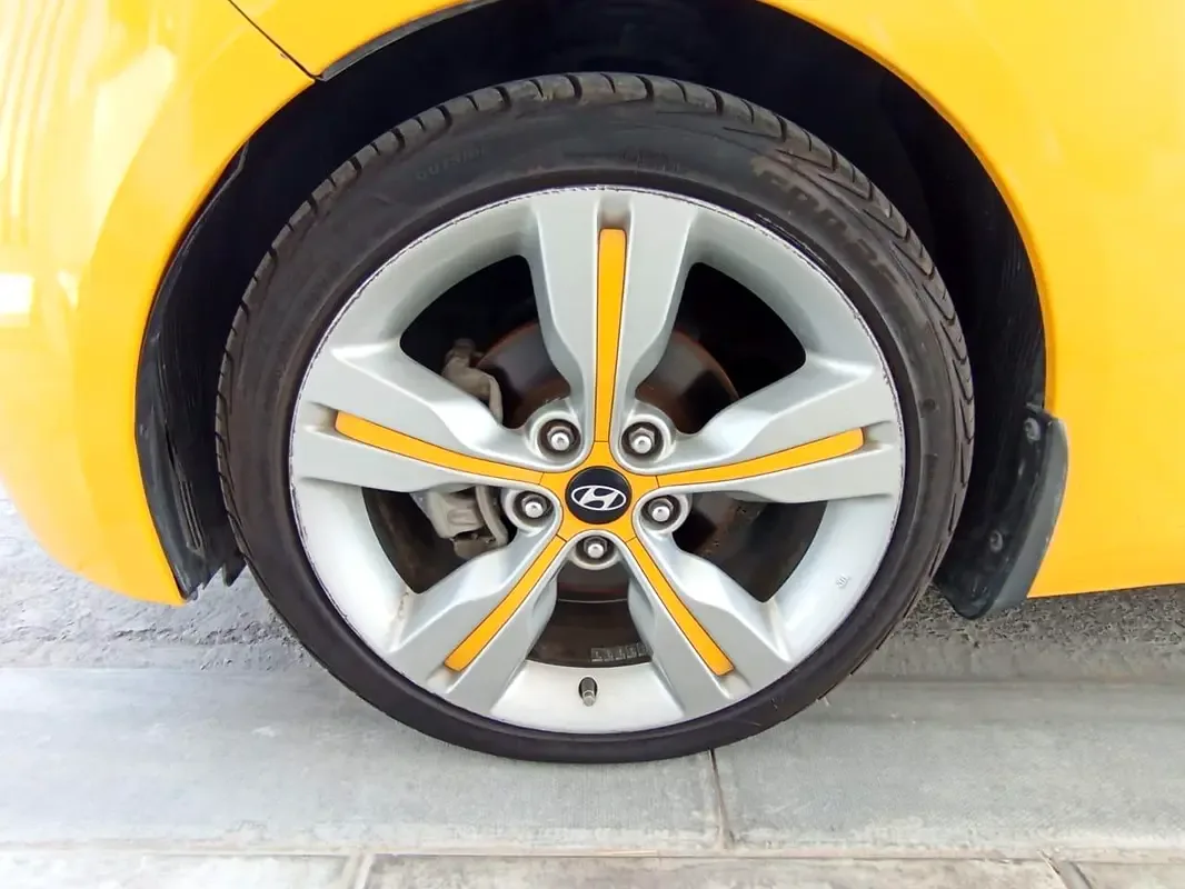Hyundai Veloster 1.6 AT (140 حصان) - 8