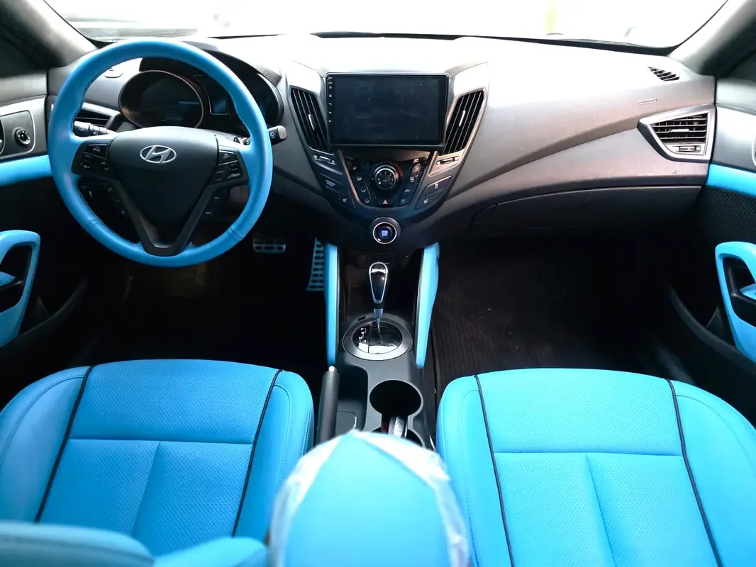 Hyundai Veloster 1.6 AT (204 hp) - 13