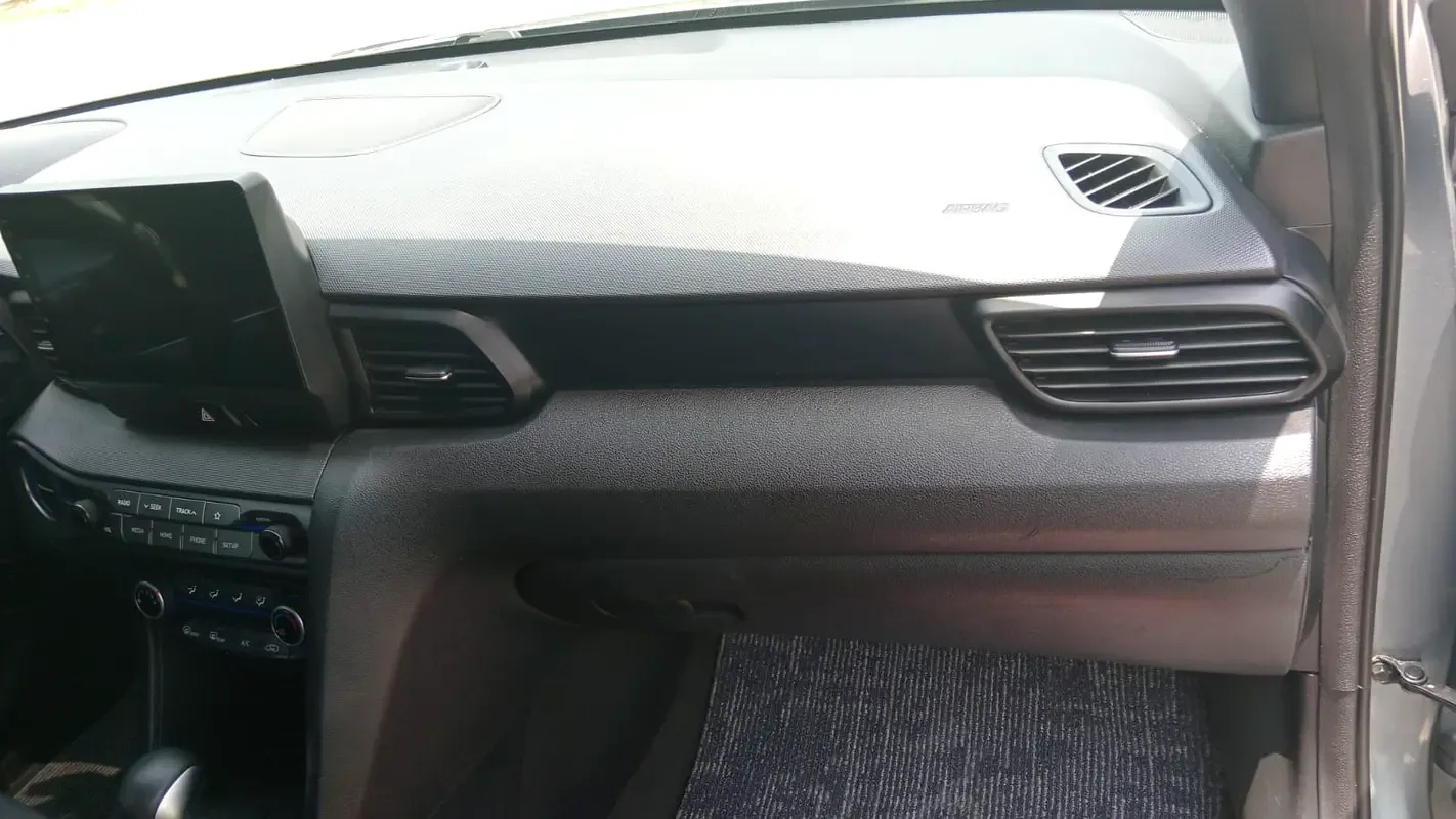 Hyundai Veloster 2.0 AT (147 حصان) - 10