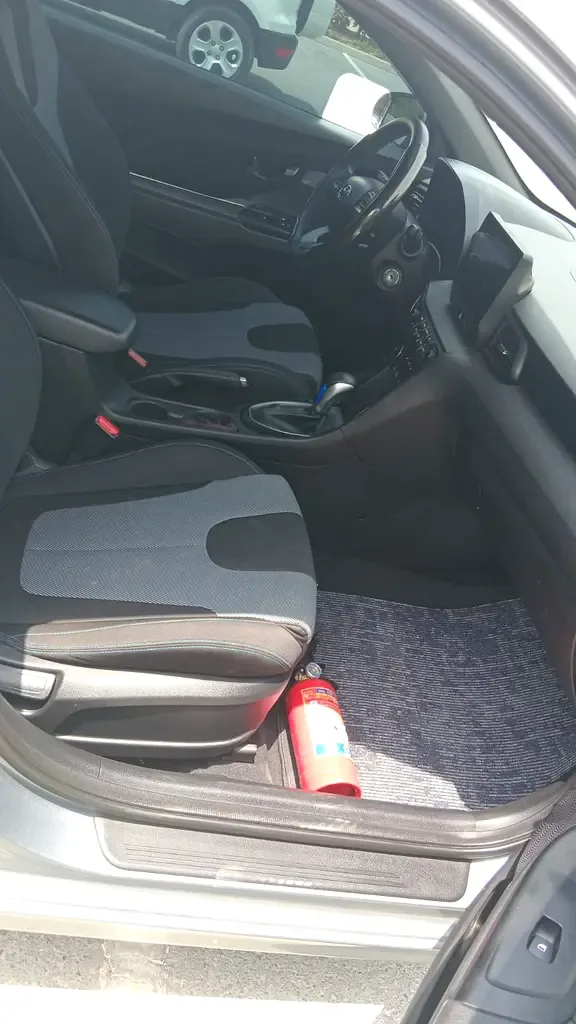 Hyundai Veloster 2.0 AT (147 حصان) - 11