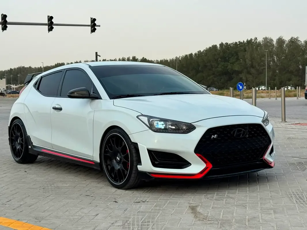 Hyundai Veloster 2.0 MT (250 hp)