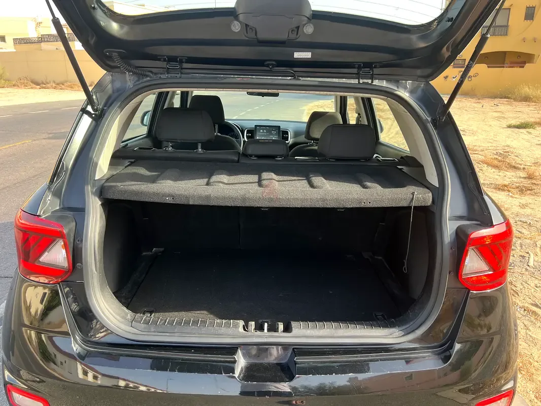 Hyundai Venue 1.6 AT (123 حصان) - 3