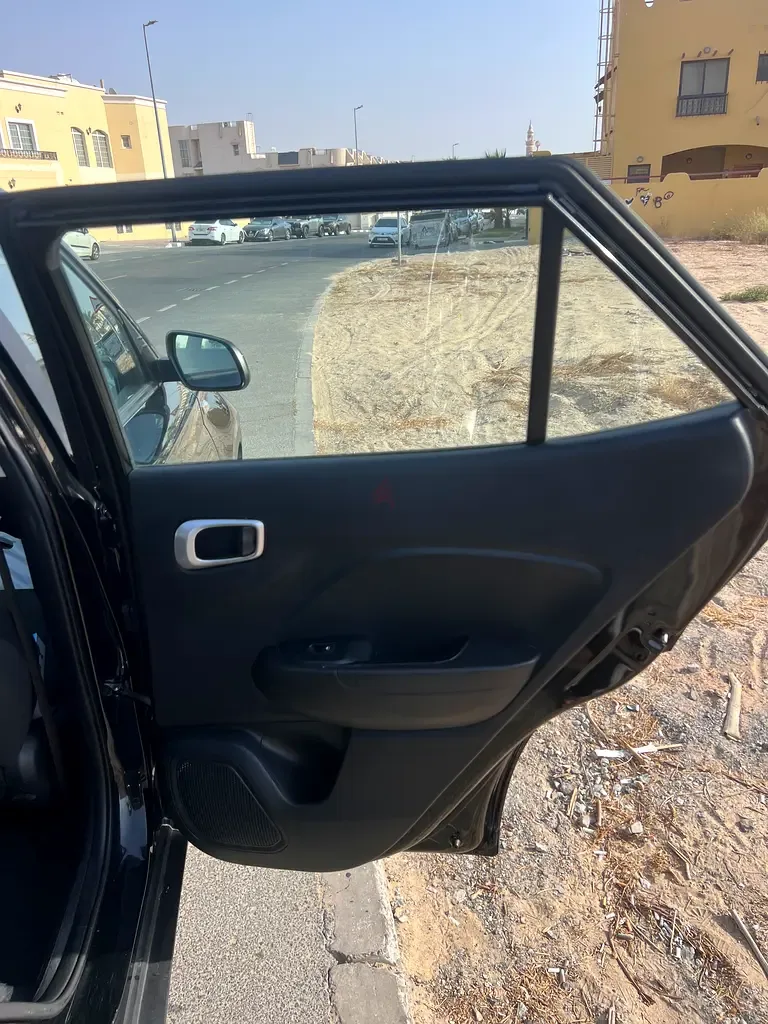 Hyundai Venue 1.6 AT (123 حصان) - 5