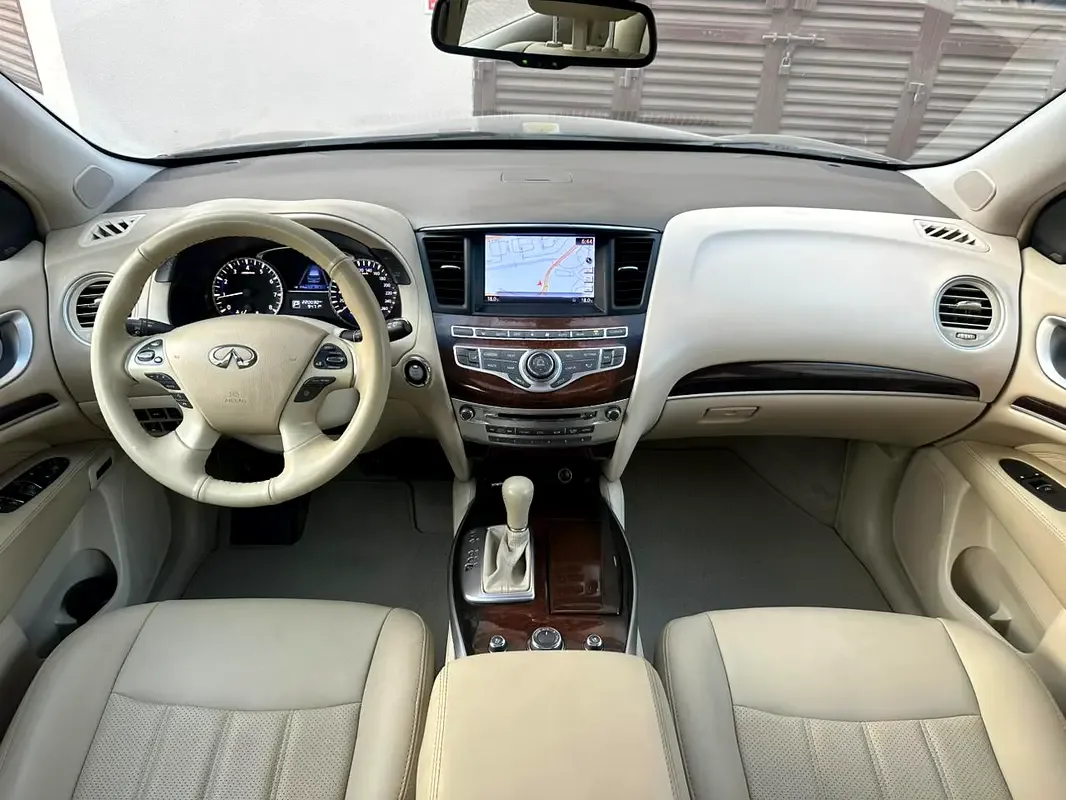Infiniti JX-Series JX35 CVT AWD (262 حصان) - 7