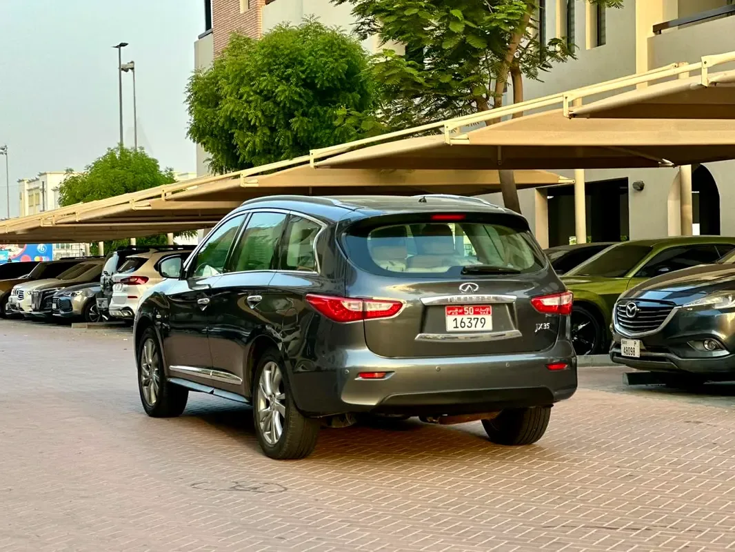Infiniti JX-Series JX35 CVT AWD (262 حصان) - 6