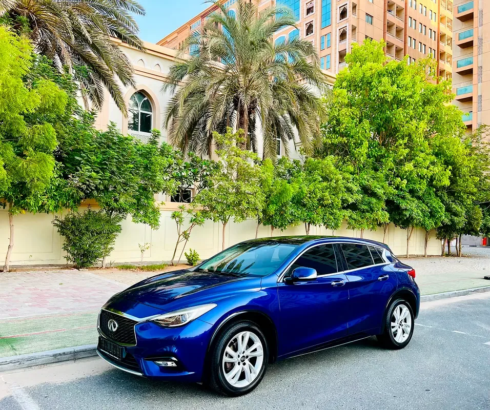 Infiniti Q30 1.6 AMT (149 hp)