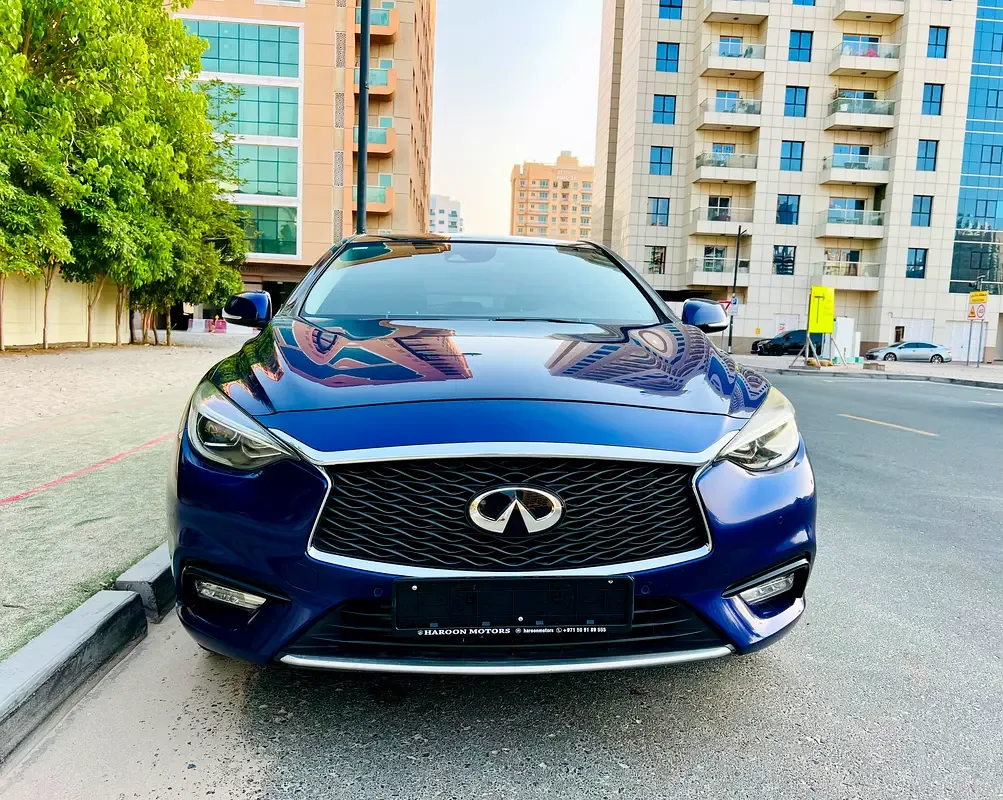 Infiniti Q30 1.6 AMT (149 حصان) - 6