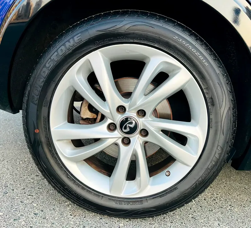 Infiniti Q30 1.6 AMT (149 حصان) - 8