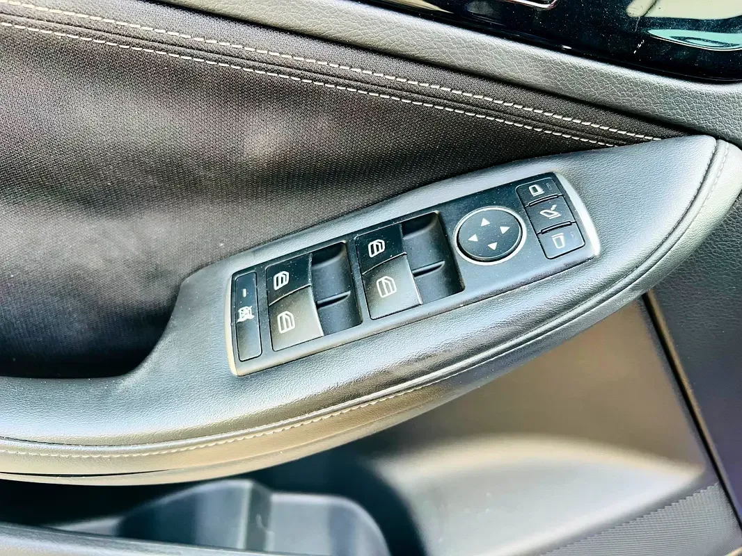 Infiniti Q30 1.6 AMT (149 حصان) - 12