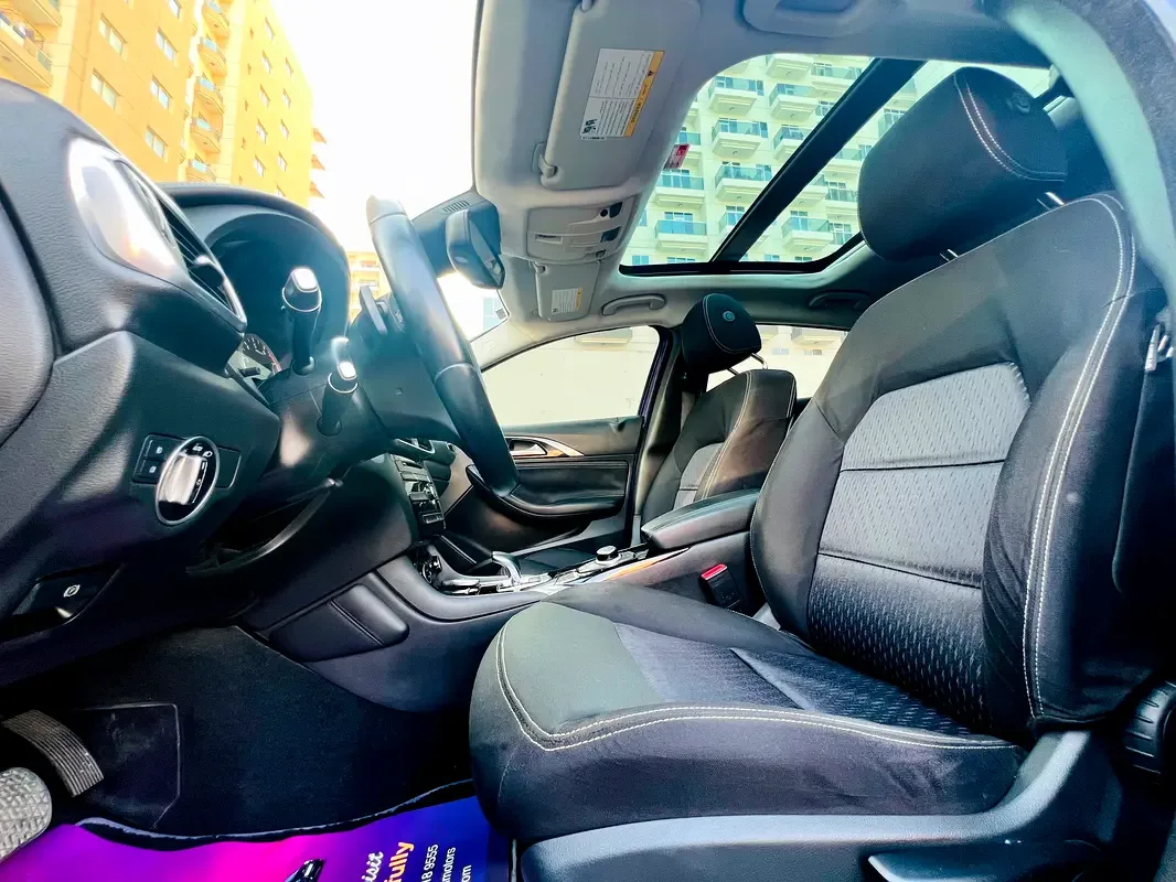 Infiniti Q30 1.6 AMT (149 حصان) - 16