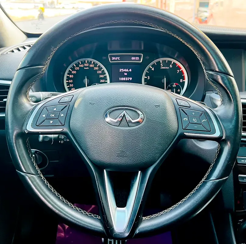 Infiniti Q30 1.6 AMT (149 حصان) - 19