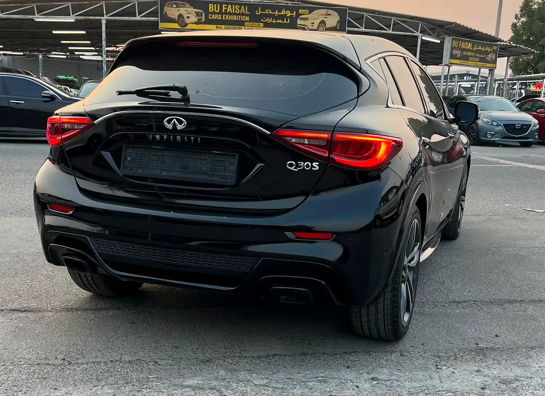 Infiniti Q30 2.0 DCT AWD (211 hp) - 8