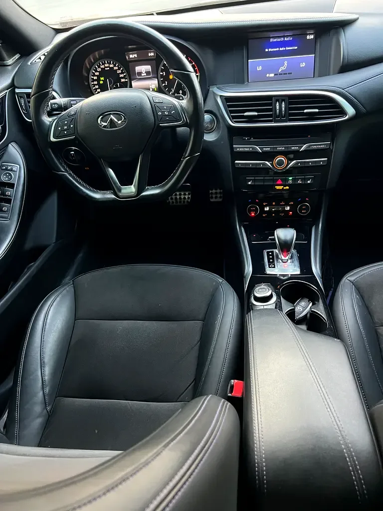 Infiniti Q30 2.0 DCT AWD (211 hp) - 15