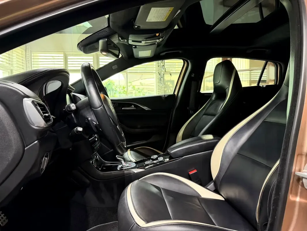 Infiniti Q30 2.0 DCT AWD (211 حصان) - 7