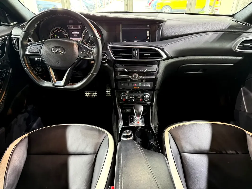 Infiniti Q30 2.0 DCT AWD (211 حصان) - 9