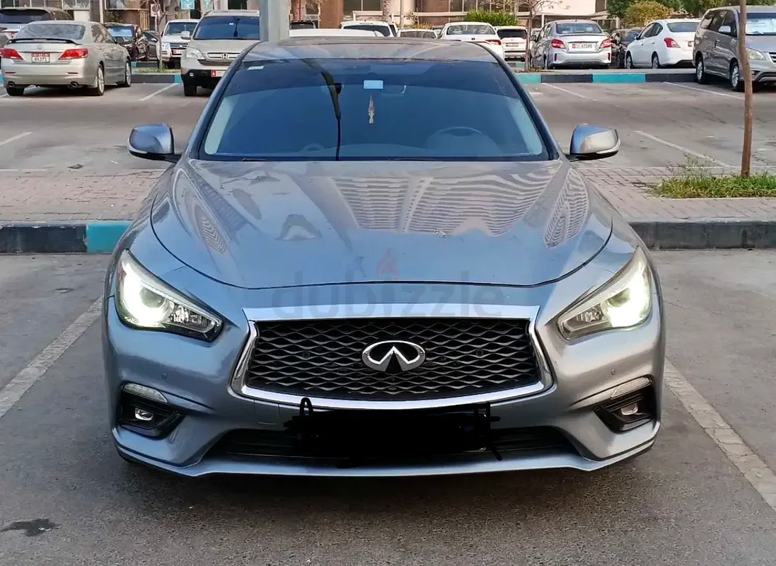 Infiniti Q50 2.0 AT RWD (211 hp)