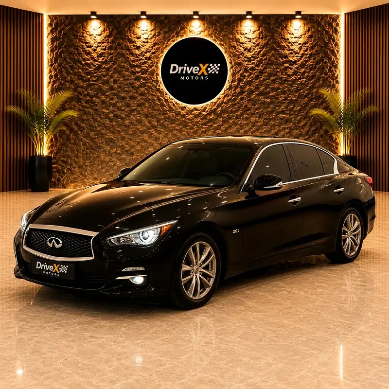 Infiniti Q50 2.0 AT RWD (211 hp)