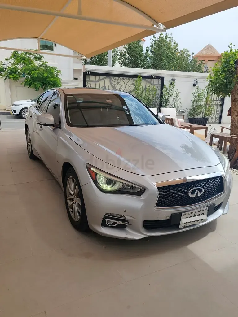 Infiniti Q50 2.0 AT RWD (211 hp) - 2