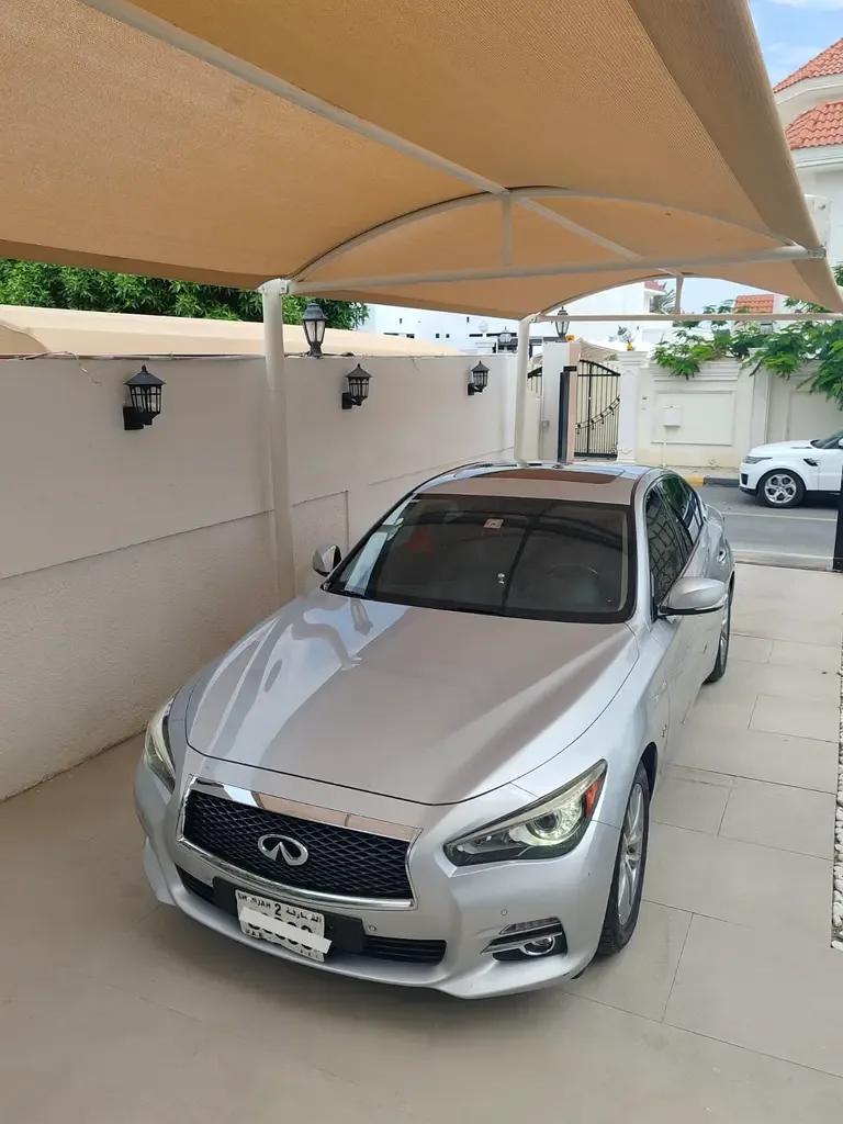 Infiniti Q50 2.0 AT RWD (211 hp)