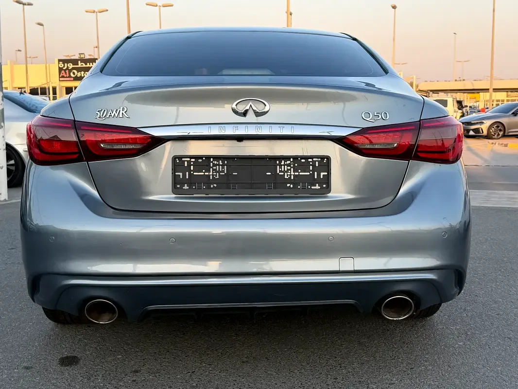 Infiniti Q50 2.0 AT RWD (211 حصان) - 4