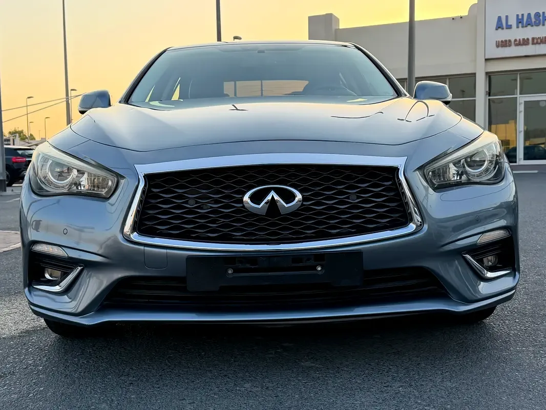 Infiniti Q50 2.0 AT RWD (211 حصان) - 8