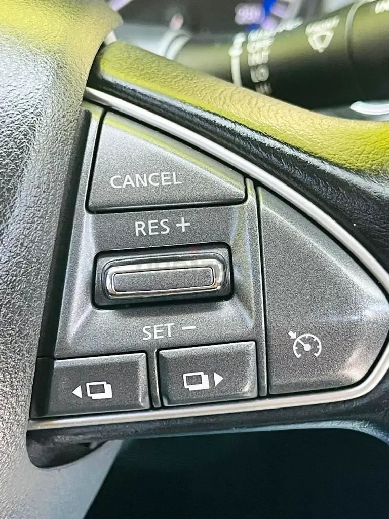 Infiniti Q50 2.0 AT RWD (211 hp) - 2
