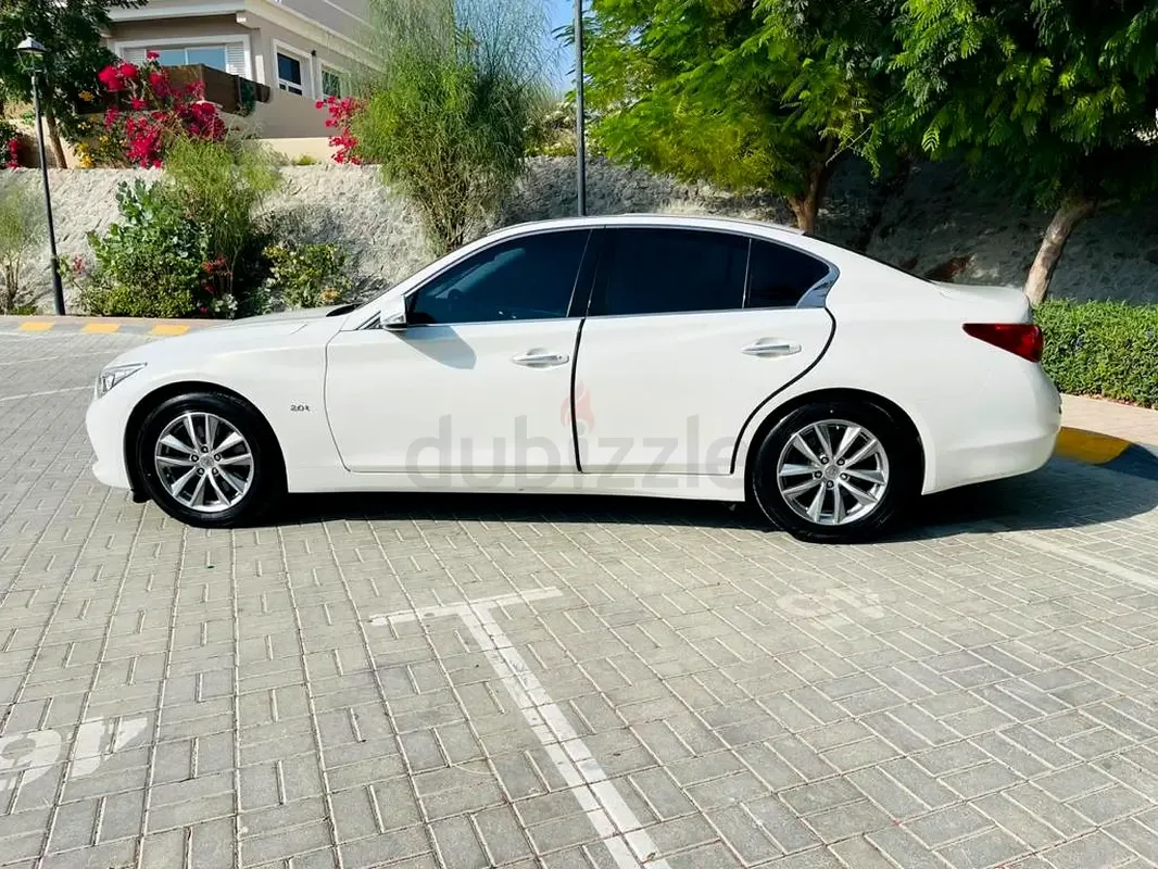 Infiniti Q50 2.0 AT RWD (211 hp) - 12