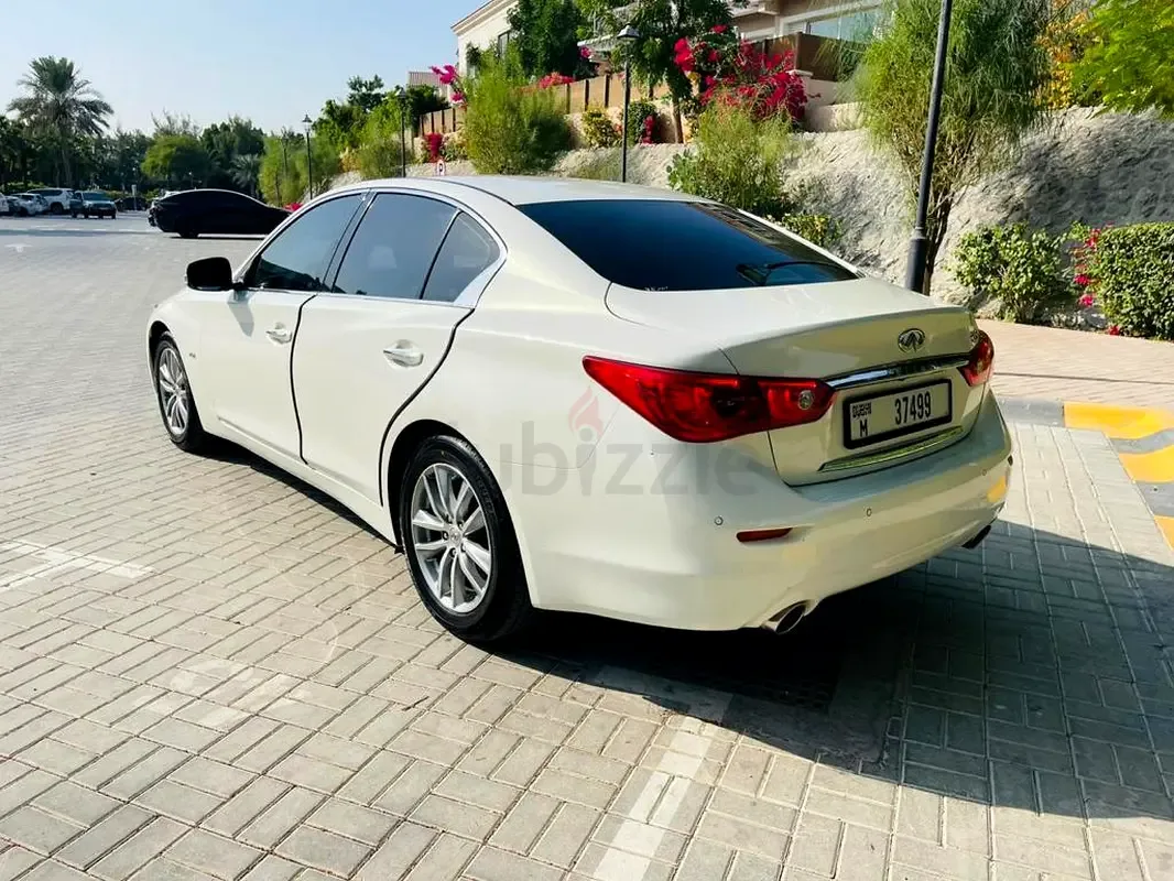 Infiniti Q50 2.0 AT RWD (211 hp) - 13