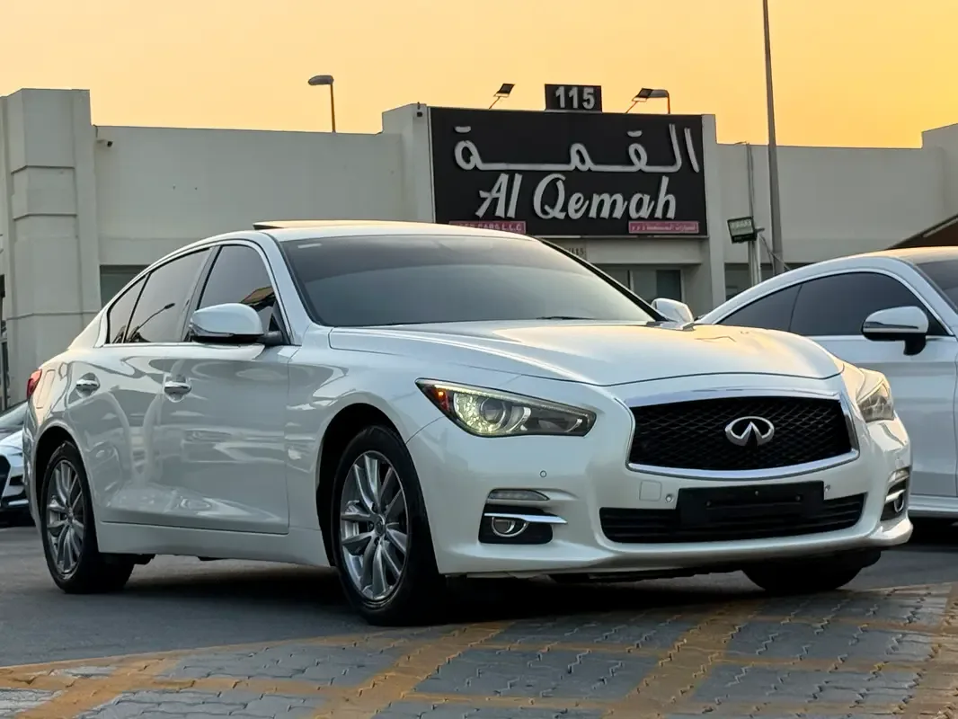 Infiniti Q50 2.0 AT RWD (211 hp) - 2