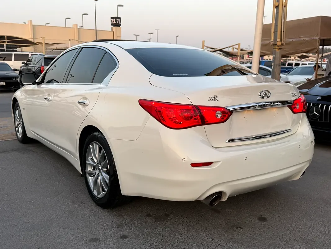 Infiniti Q50 2.0 AT RWD (211 hp) - 7