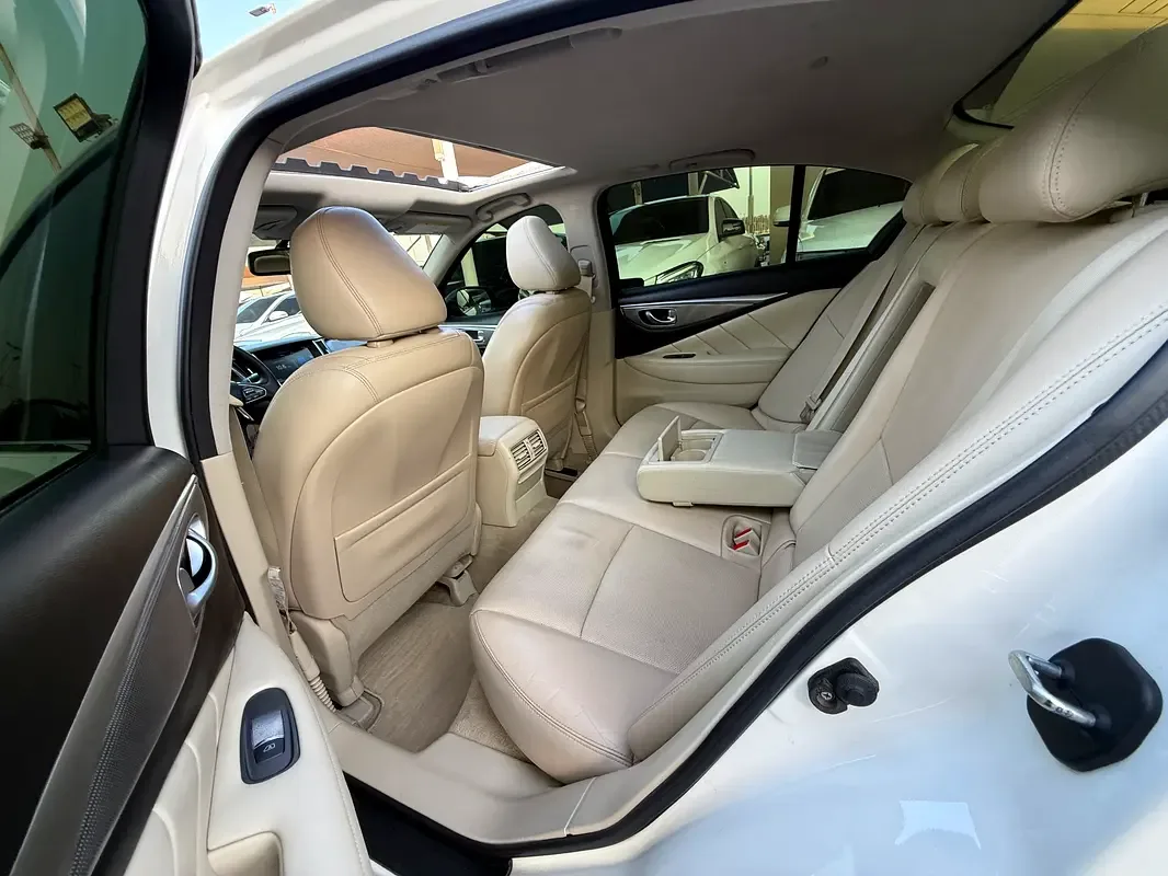 Infiniti Q50 2.0 AT RWD (211 hp) - 11
