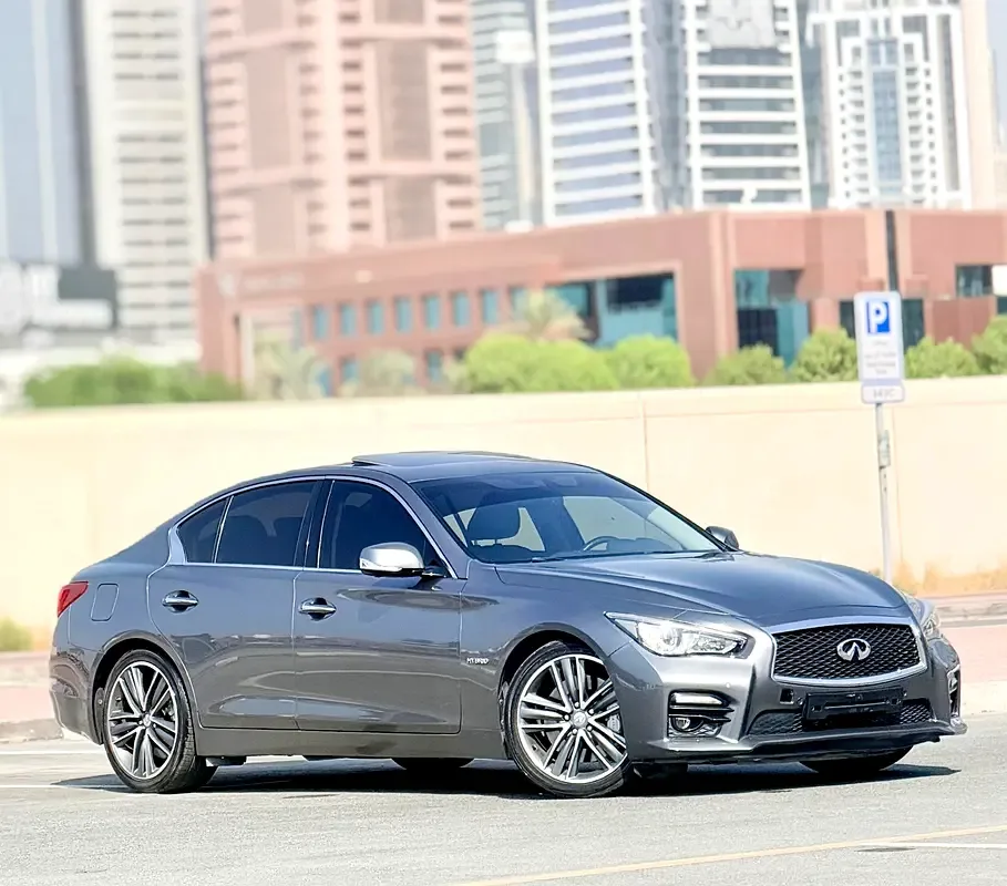Infiniti Q50 3.0 AT AWD (405 hp)