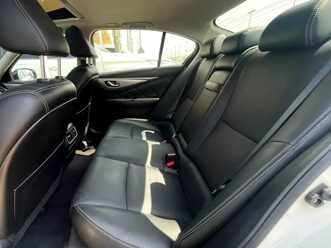 Infiniti Q50 3.0 AT AWD (405 hp) - 10