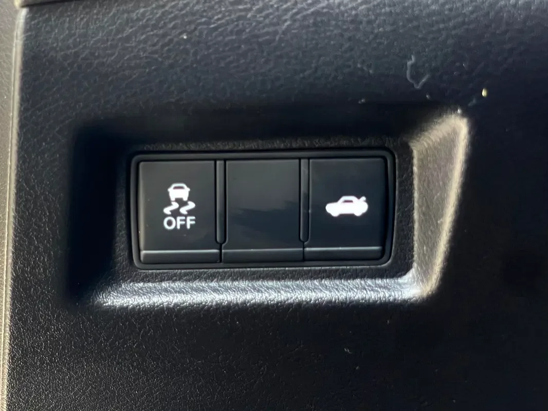Infiniti Q50 3.0 AT AWD (405 hp) - 16