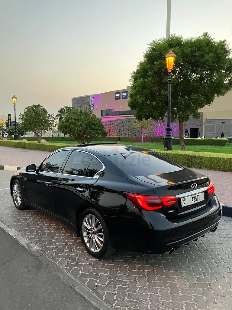 Infiniti Q50 3.0 AT AWD (405 حصان) - 6