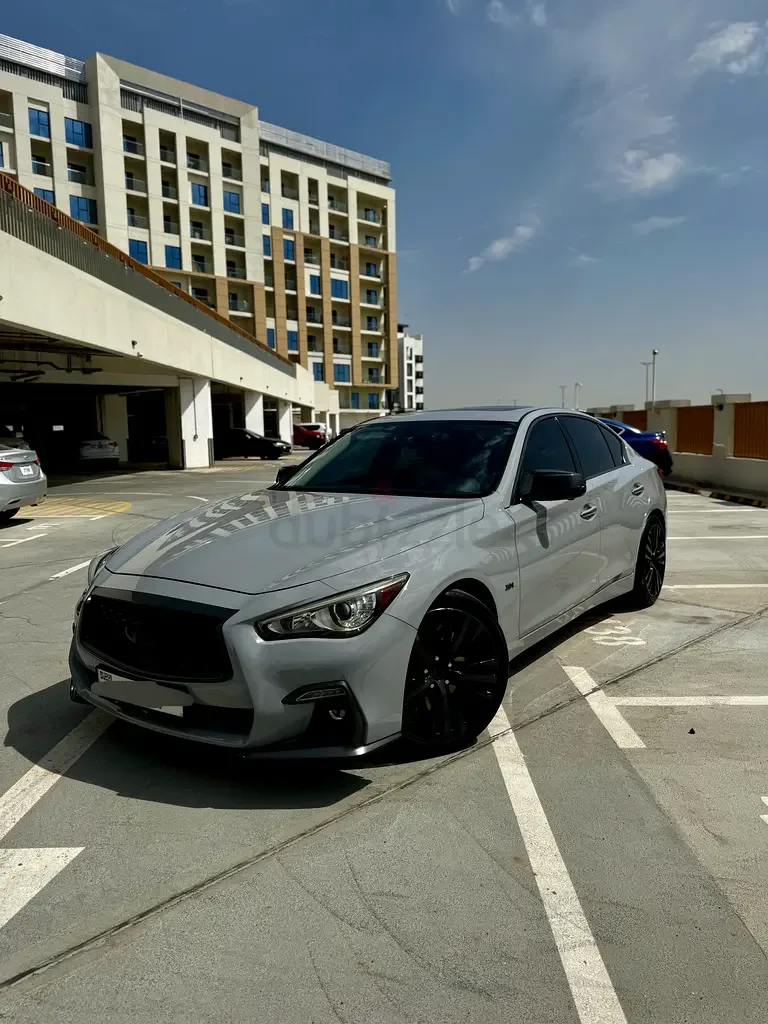 Infiniti Q50 3.0 AT AWD (405 hp)