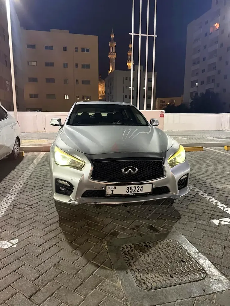 Infiniti Q50 3.7 AT (328 hp)