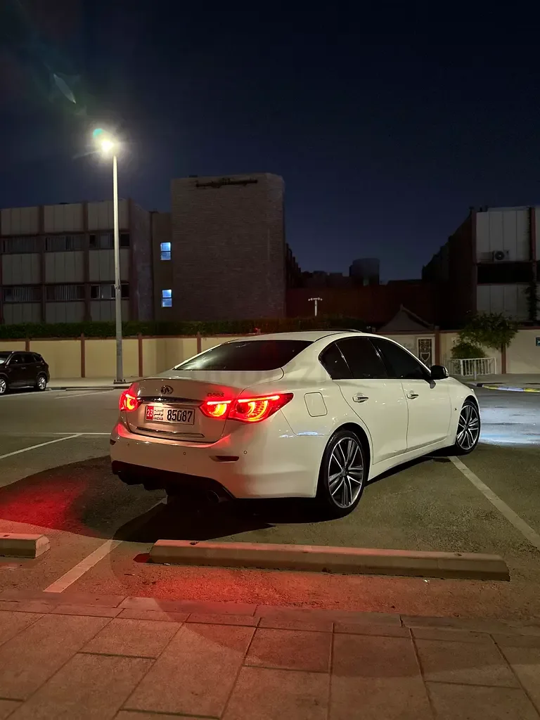 Infiniti Q50 3.7 AT (328 hp) - 6