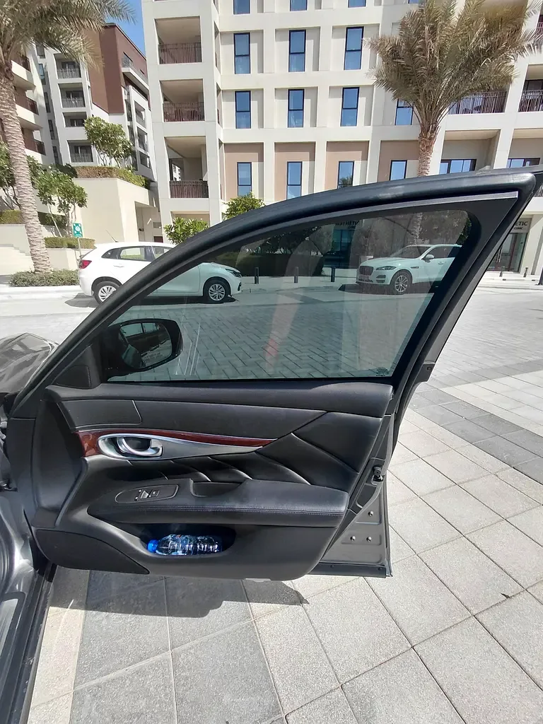 Infiniti Q70 3.7 AT RWD (330 hp) - 13