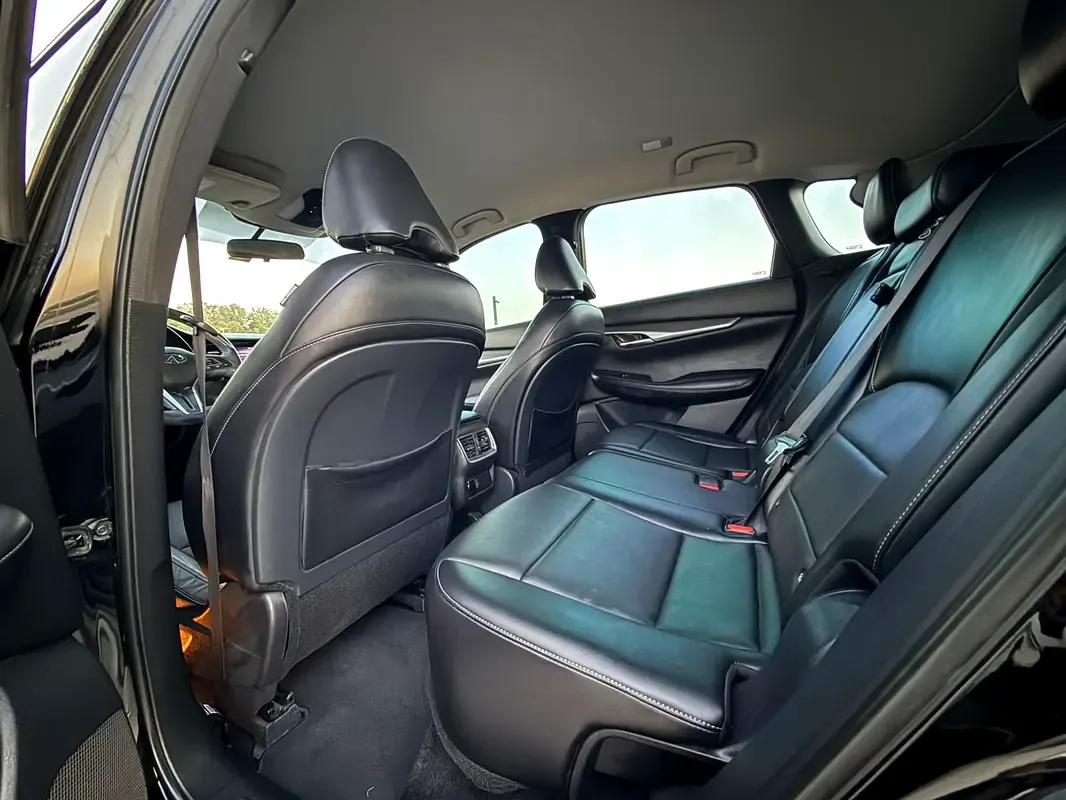 Infiniti QX50 2.0 CVT (272 hp) - 11