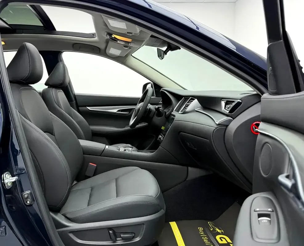 Infiniti QX50 2.0 CVT (272 حصان) - 14