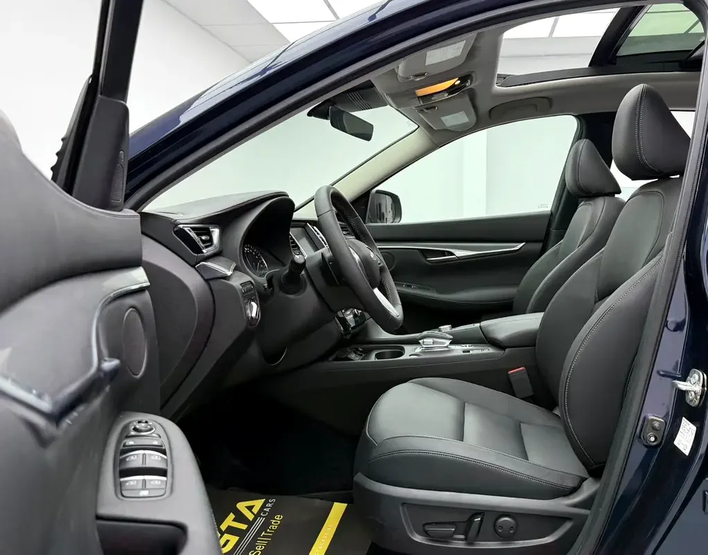 Infiniti QX50 2.0 CVT (272 حصان) - 15