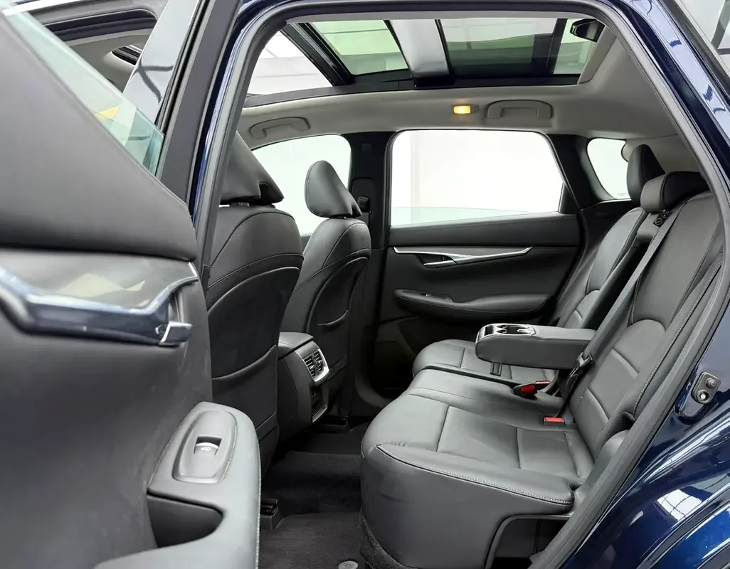 Infiniti QX50 2.0 CVT (272 حصان) - 16