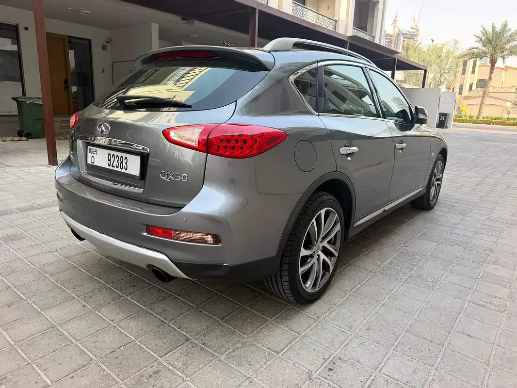 Infiniti QX50 2.0 CVT (272 حصان) - 6