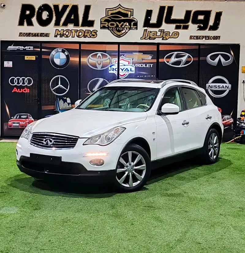 Infiniti QX50 2.5 AT AWD (222 hp)