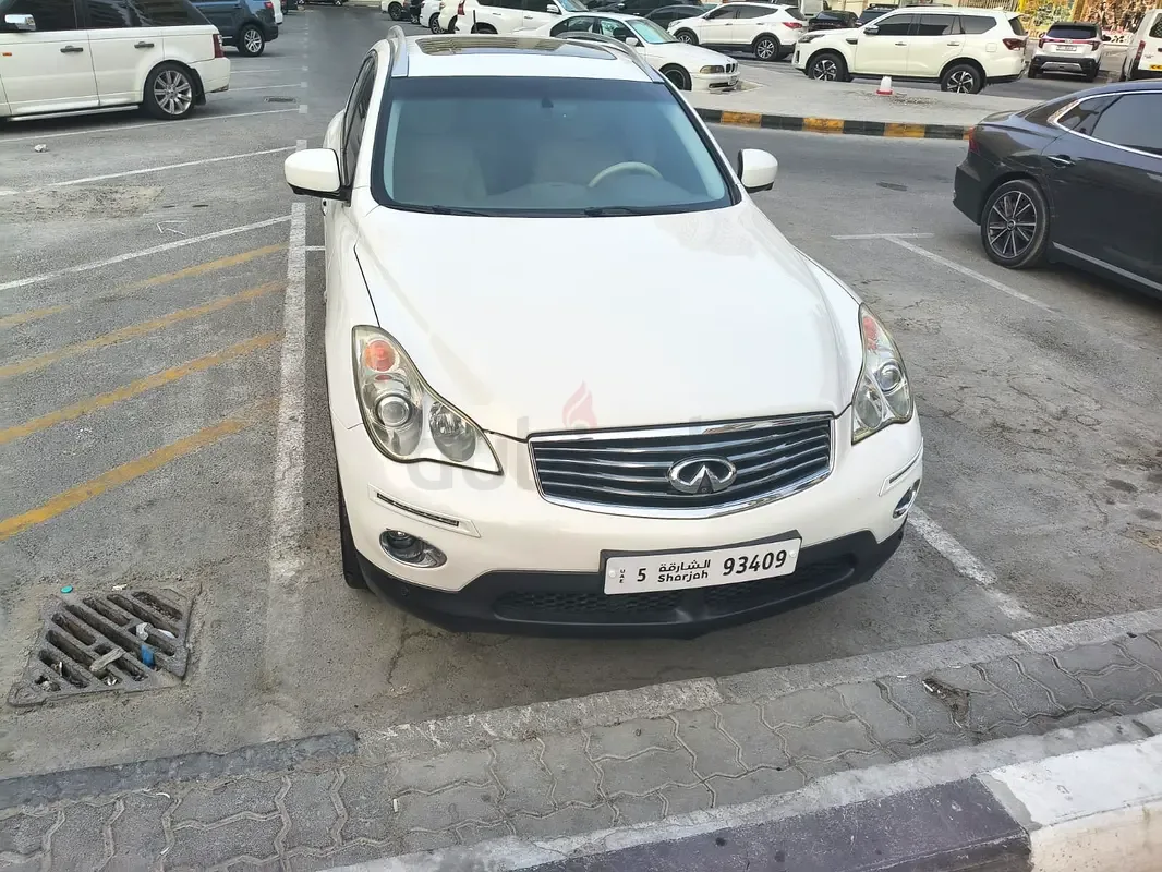 Infiniti QX50 2.5 AT AWD (222 حصان) - 3