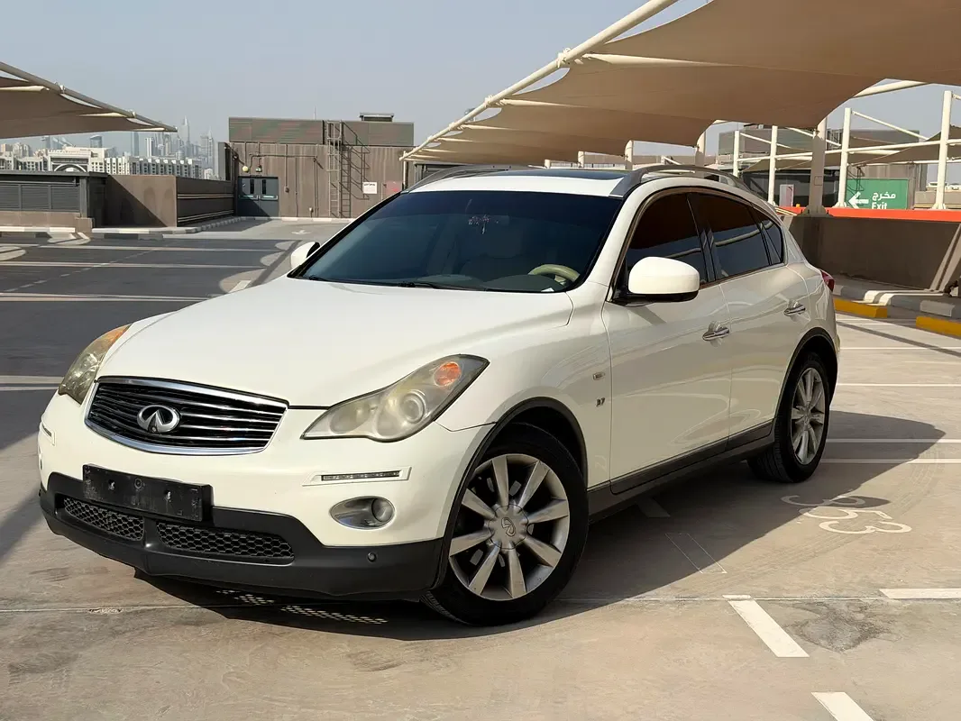 Infiniti QX50 2.5 AT AWD (222 hp)