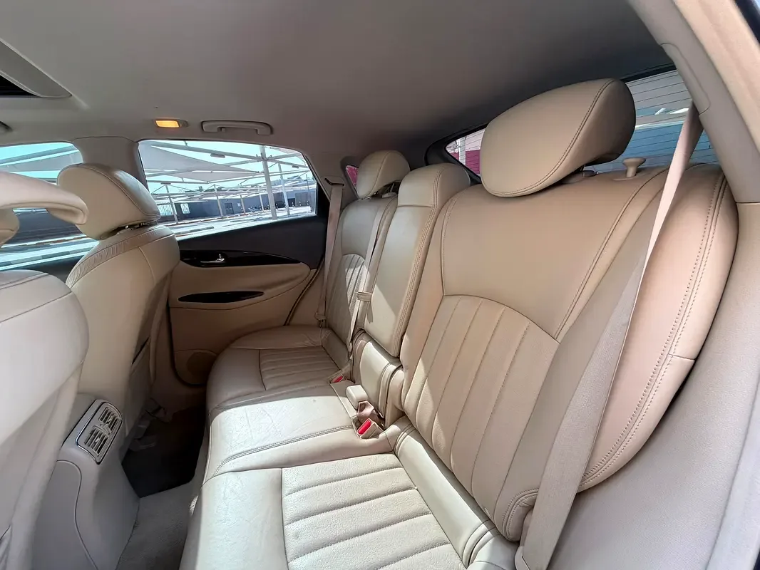 Infiniti QX50 2.5 AT AWD (222 حصان) - 7