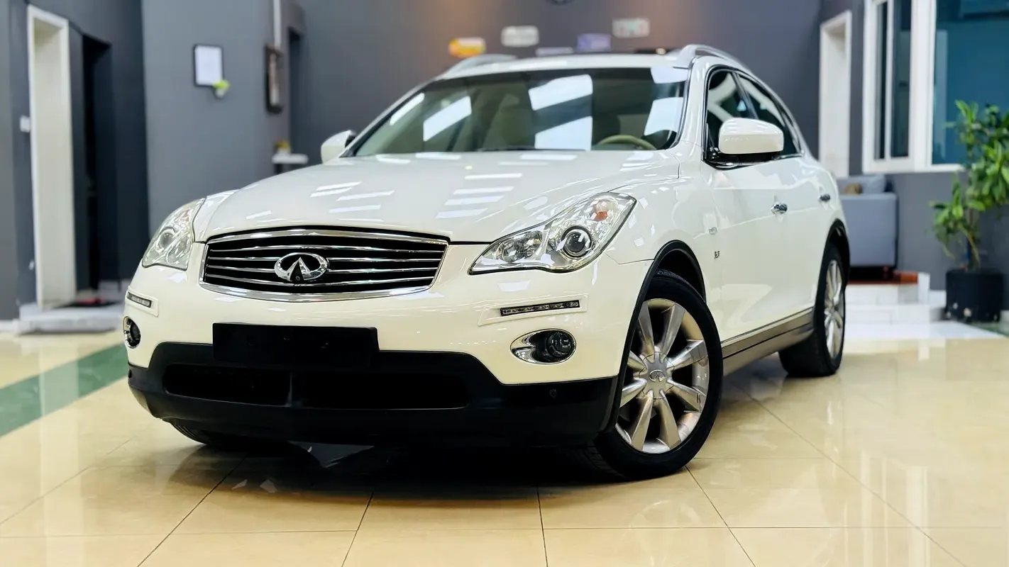 Infiniti QX50 3.7 AT AWD (330 hp)