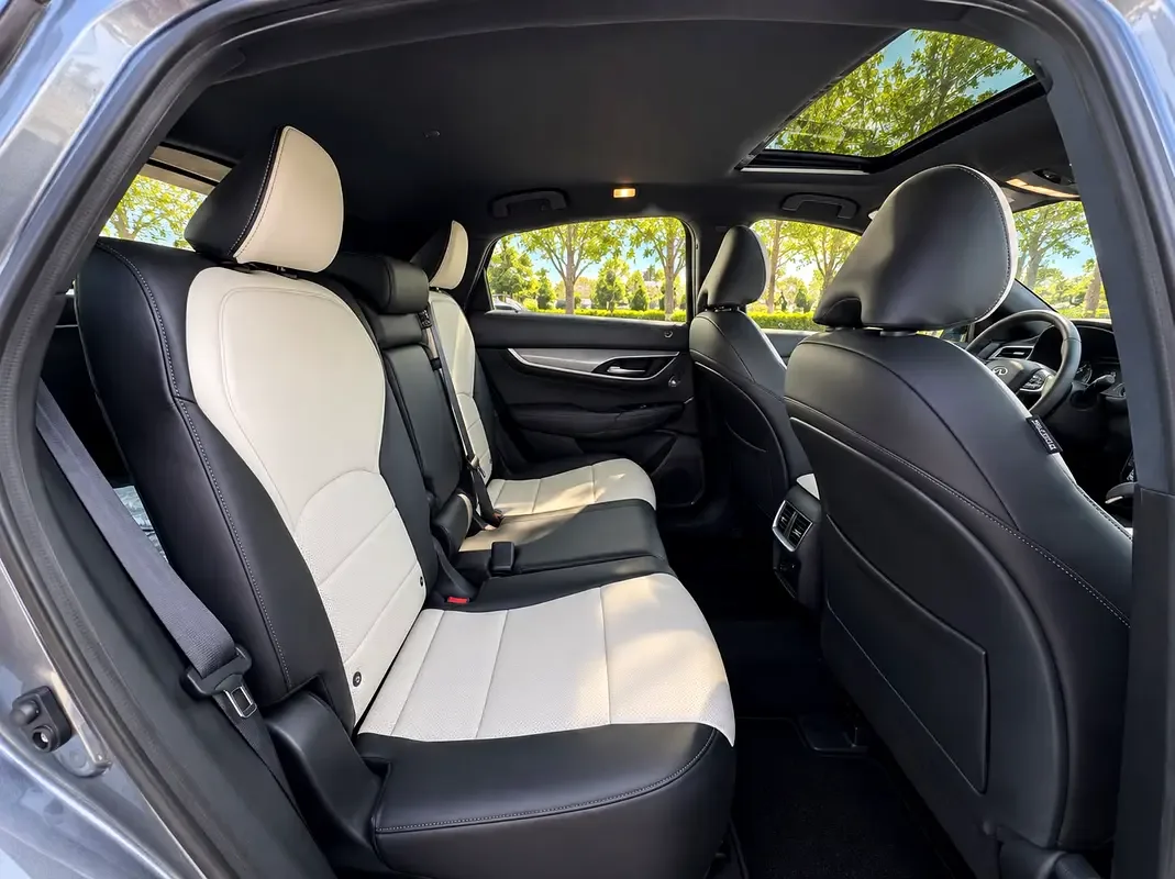 Infiniti QX55 2.0 CVT 4WD (249 hp) - 11